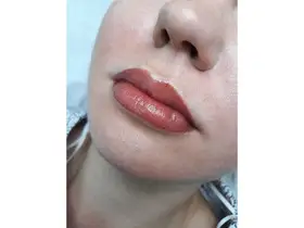 Наращивание ресниц/ламинирование/ботокс. Перманентный макияж (брови, веки, губы)