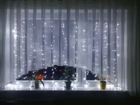 Гирлянда окно штора 1, 5 на 1, 5 белая