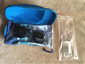 Солнцезащитные детские очки+чехол. Новые. Invu