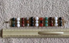 Браслет с натуральными камнями.