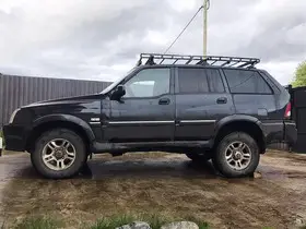 меняю внедорожник на пластиковые окна